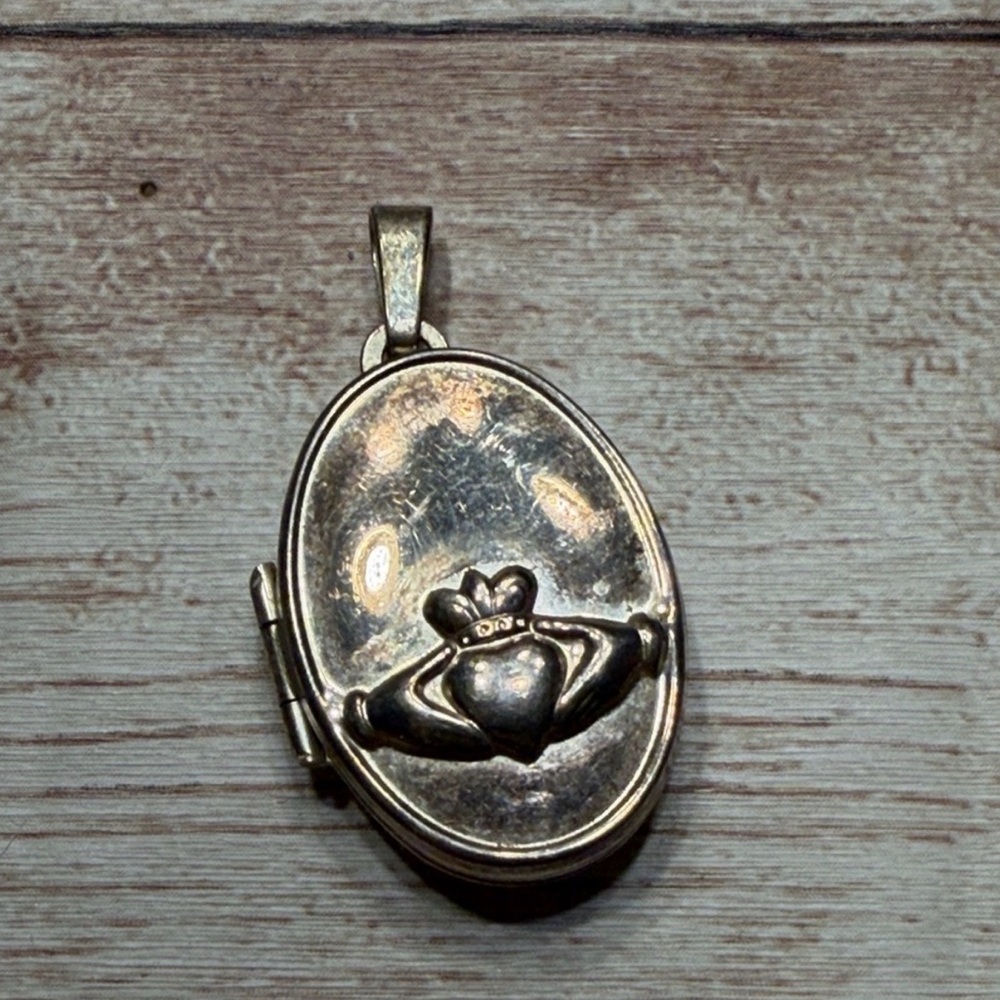 Vintage 925 Sterling Silver Claddagh
Locket Necklace By K & L